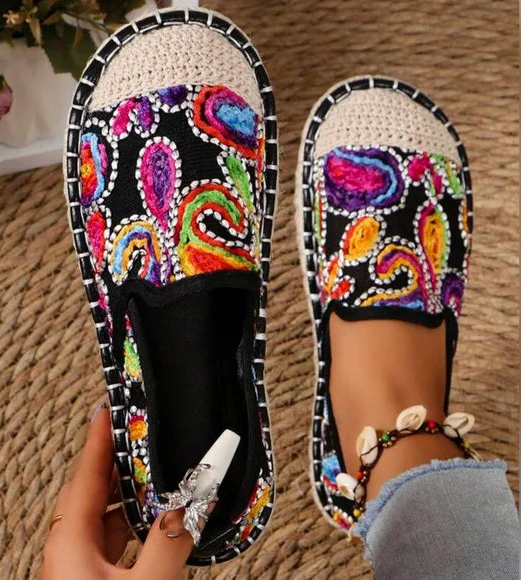 Embroidered Pattern Espadrille Flats