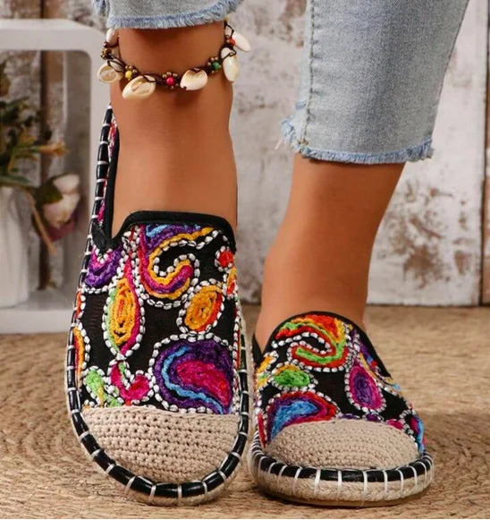 Embroidered Pattern Espadrille Flats