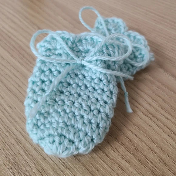 Blue Scratch Mittens